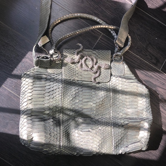 Clara Kasavina Gray Gonzalez Python satchel crossbody bag - Picture 9 of 13